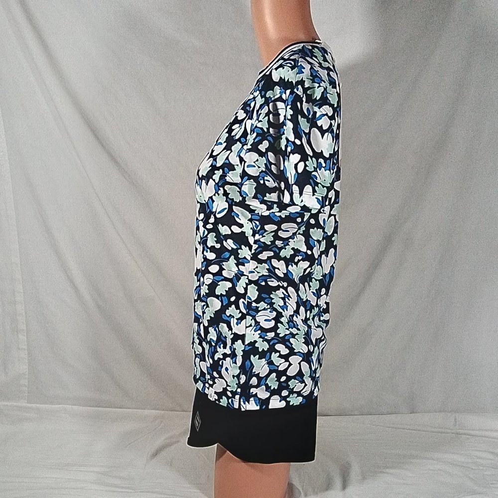 Women's Lady Hagen Off To The Races SS Crew Ditsy Buds Navy-Sz S-New with Tags - Picture 4 of 4